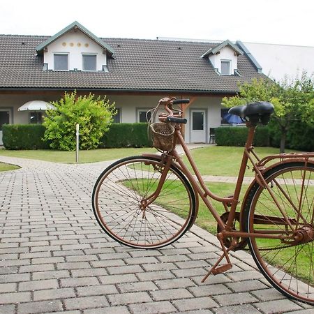 Gaestehaus Finklacke Apetlon Buitenkant foto